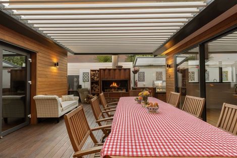 Photo of property in 158 North Avon Road, Richmond, Christchurch, 8013