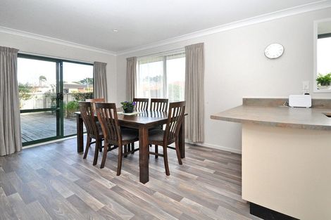 Photo of property in 26 Waitoa Street, Waiuku, 2123