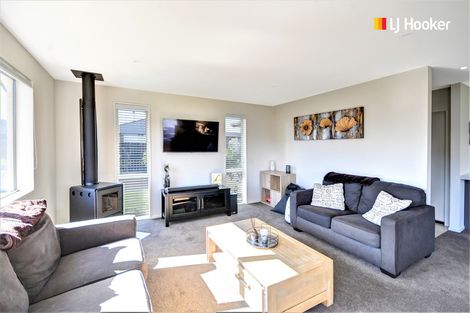 Photo of property in 2 Silverview Place, Mosgiel, 9024