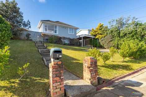 Photo of property in 7 Chaffey Crescent, Titahi Bay, Porirua, 5022