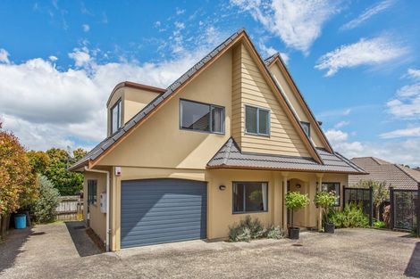 Photo of property in 22b Bleakhouse Road, Howick, Auckland, 2014