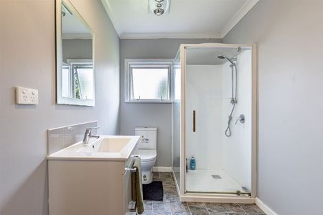 Photo of property in 12 Antrim Place, Hokowhitu, Palmerston North, 4410