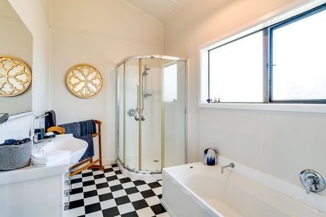 Photo of property in 165a Wellesley Road, Napier South, Napier, 4110