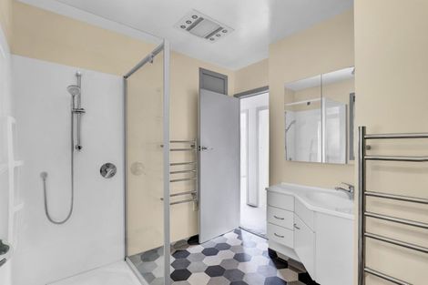 Photo of property in 33a Maire Street, Inglewood, 4330