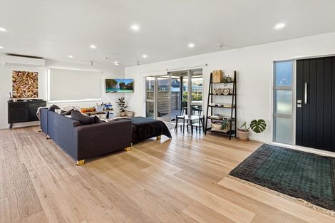 Photo of property in 233a Point Wells Road, Point Wells, 0986