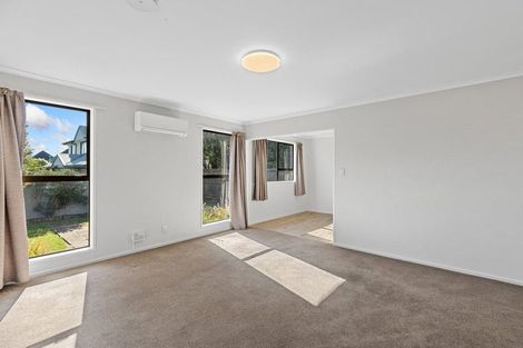 Photo of property in 2/94a Condell Avenue, Papanui, Christchurch, 8053