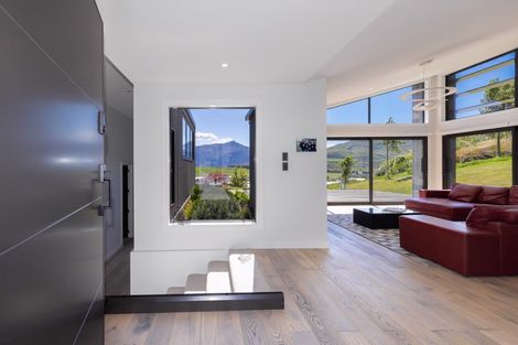 Photo of property in 52 Jacks Point Rise, Jacks Point, Queenstown, 9371