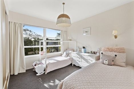 Photo of property in 11 Walpole Avenue, Hillpark, Auckland, 2102