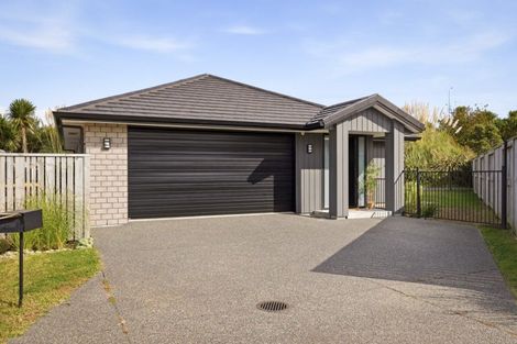 Photo of property in 85 Hills View Drive, Papamoa, 3118