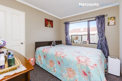 Photo of property in 48 Robert Ross Place, Clendon Park, Auckland, 2103