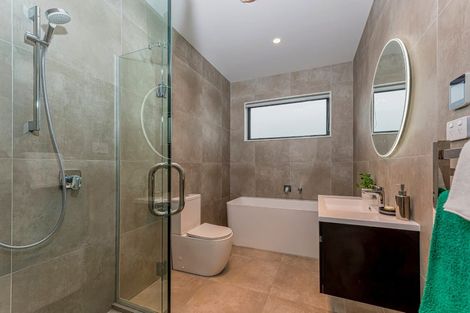 Photo of property in 4 Vintry Drive, Kumeu, 0810