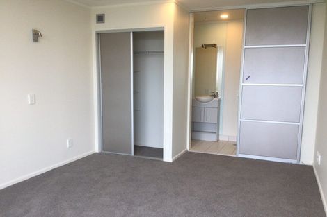Photo of property in Luna Apartments, 3t/16 Burton Street, Grafton, Auckland, 1010