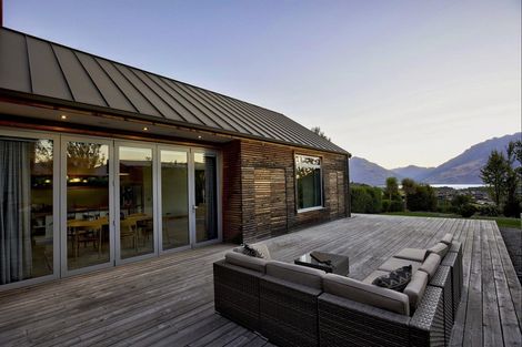 Photo of property in 16 Mckellar Drive, Jacks Point, Queenstown, 9371