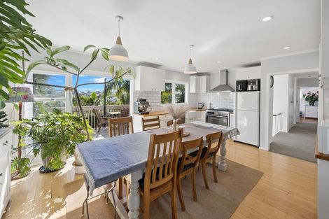 Photo of property in 34 Marlborough Avenue, Glenfield, Auckland, 0629
