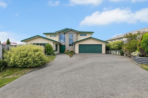 Photo of property in 71 Te Puia Drive, Aotea, Porirua, 5024