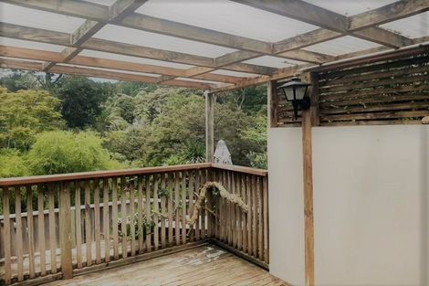 Photo of property in 19 Stallard Place, Glen Eden, Auckland, 0602