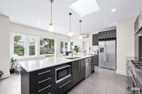 Photo of property in 2 Rangiora Street, Woburn, Lower Hutt, 5010