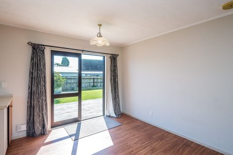 Photo of property in 4 Broadbelt Grove, Levin, 5510