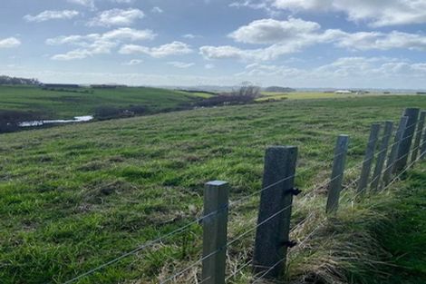 Photo of property in 84 Kaihau Road, Karioitahi, Waiuku, 2683