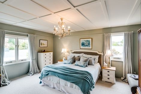 Photo of property in 98 Te Mata Road, Havelock North, 4130