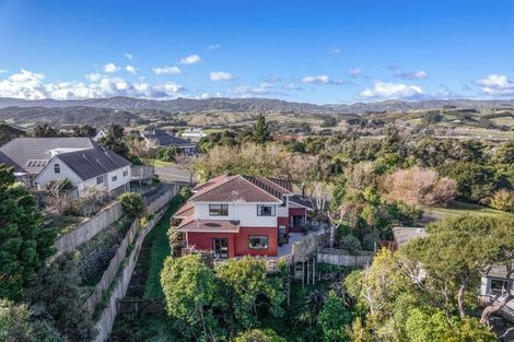Photo of property in 6 Samwell Drive, Whitby, Porirua, 5024