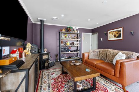 Photo of property in 25b Welsford Street, Woodend, 7610