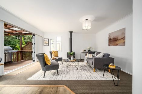 Photo of property in 40 Lincoln Avenue, Tawa, Wellington, 5028