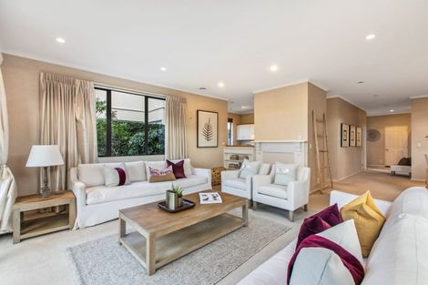 Photo of property in 5 Canterbury Park Lane, Ellerslie, Auckland, 1051