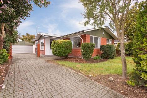 Photo of property in 8 Saffron Street, Bryndwr, Christchurch, 8053