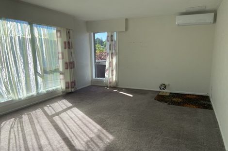 Photo of property in 21 Castleford Street, Green Bay, Auckland, 0604
