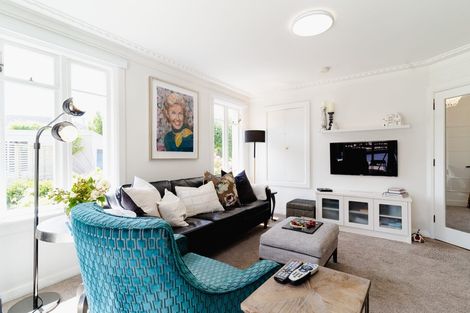 Photo of property in 10 Cliffs Road, Saint Clair, Dunedin, 9012