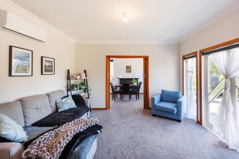 Photo of property in 27 Knowles Street, Terrace End, Palmerston North, 4410