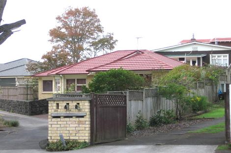 Photo of property in 139 Flanshaw Road, Te Atatu South, Auckland, 0610