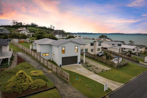 Photo of property in 63 Mera Road, Algies Bay, Warkworth, 0920