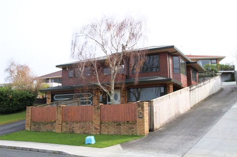 Photo of property in 1/69 Alexander Street, Cockle Bay, Auckland, 2014