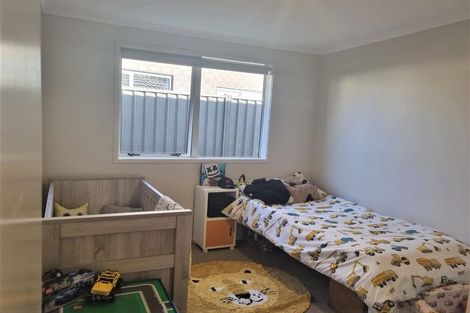 Photo of property in 1 Traverse Lane, Omokoroa, 3114