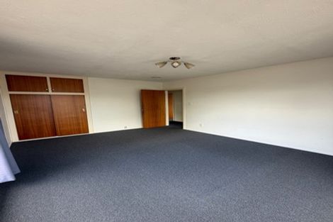 Photo of property in 15 Talltree Avenue, Avonhead, Christchurch, 8042