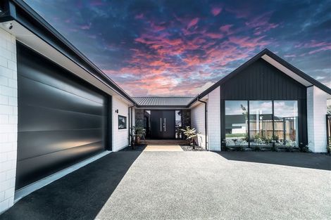 Photo of property in 4 Alan James Lane, Prebbleton, 7604