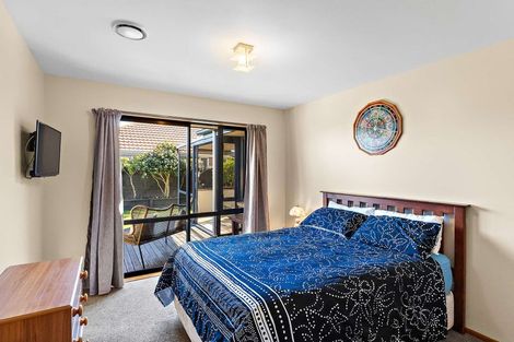 Photo of property in 57 Queenspark Drive, Parklands, Christchurch, 8083