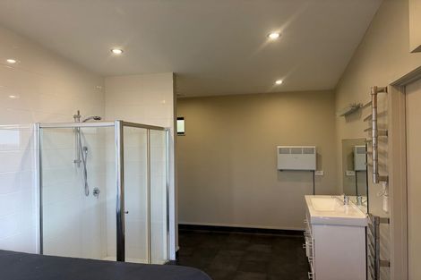 Photo of property in 3 Farnell Place, Gulf Harbour, Whangaparaoa, 0930