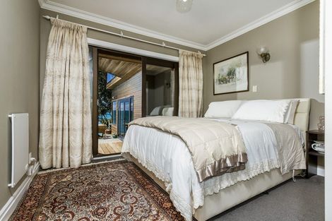 Photo of property in 220a Lake Road, Hauraki, Auckland, 0622