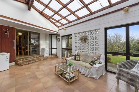 Photo of property in 10 Winara Avenue, Waikanae, 5036