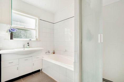 Photo of property in 2/53 Simkin Avenue, St Johns, Auckland, 1072