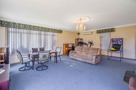 Photo of property in 728 Queens Drive, Waikiwi, Invercargill, 9810