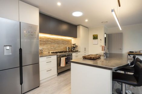 Photo of property in 110 Royal Park Drive, Parklands, Christchurch, 8083
