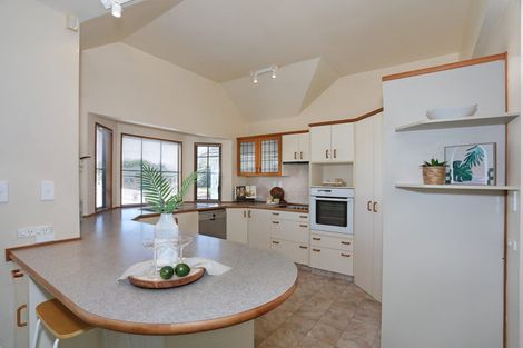 Photo of property in 14 Dunallen Avenue, Marton, 4710