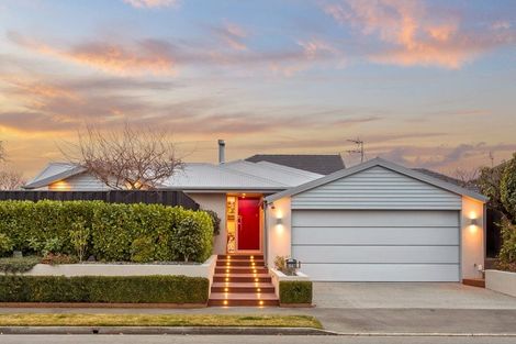 Photo of property in 56 Titirangi Crescent, Parklands, Christchurch, 8083