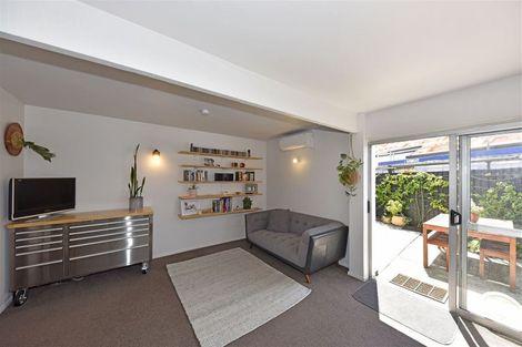 Photo of property in 3/69 Thackeray Place, Waltham, Christchurch, 8023