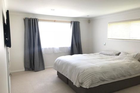 Photo of property in 52 Titirangi Crescent, Parklands, Christchurch, 8083