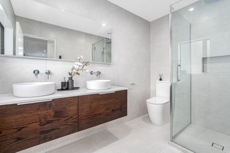 Photo of property in 37 Navigation Drive, Whitby, Porirua, 5024